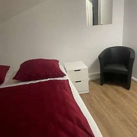 Buxtehude*wohnung*100qm*6 Schlafplaetze*neu* Appartement Buxtehude